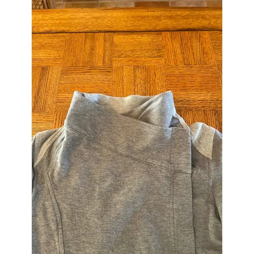 Lululemon Coast wrap jacket 4